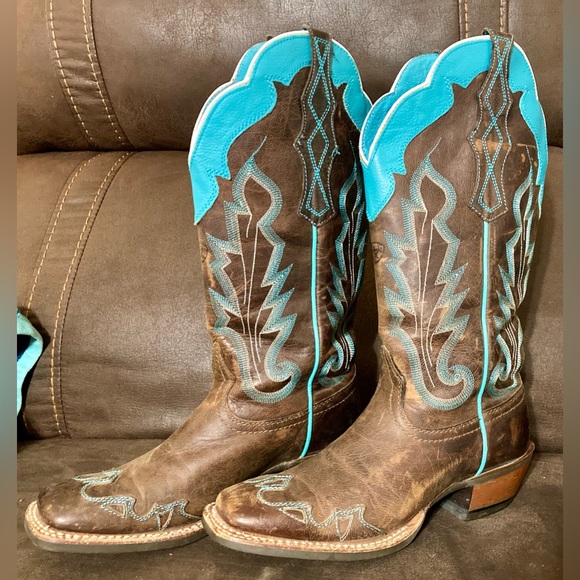Ariat Caballera Western Boot with Turquoise accents - Picture 2 of 16